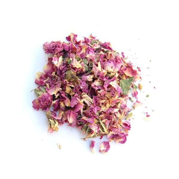 Pétales de rose séchées